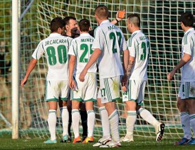 Лудогорец се издъни в Стара Загора и заплете борбата за титлата