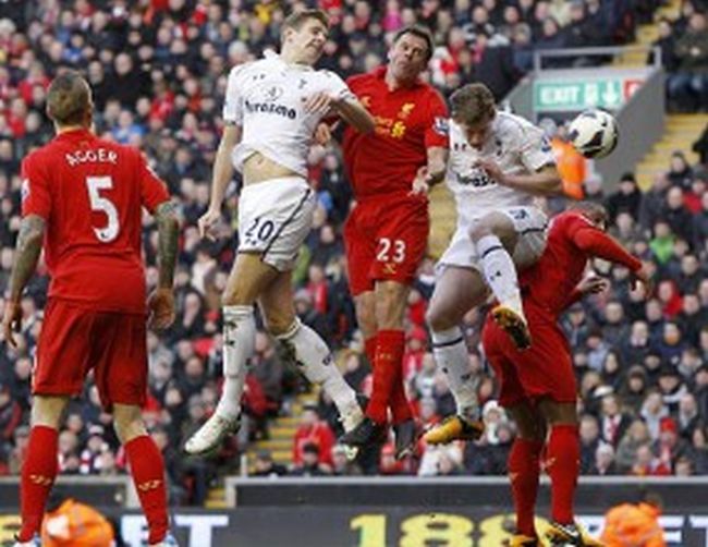 Ливърпул приземи летящия Тотнъм в зрелищен мач