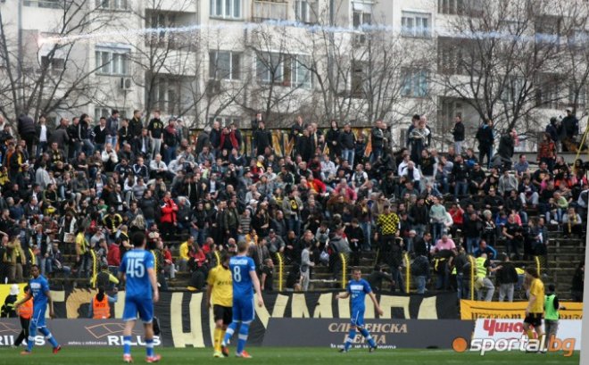 Левски и Ботев (Пловдив) без публика за 1 мач