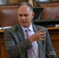 Кадиев: Оставката на Митов е най-малкото извинение, което дължим на Бокова и България