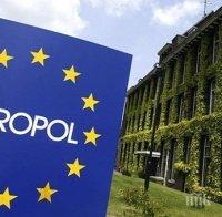 Разбиха трафик на албанци и украинци към Великобритания с полски паспорти