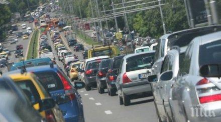 тотален хаос пловдив градът блокиран тапи светофарите отказаха полицията никаква