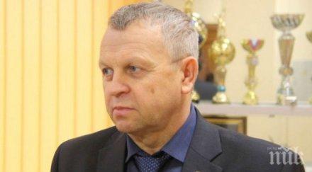 руски опит богатият депутат апартамента 200 коли