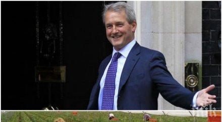 скандално бивш британски министър сравни аборигените ставаме берачи ягоди мобилни телефони