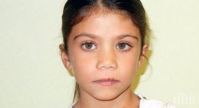 Ето я 6-годишната Николета, намерена в циганско гето в Гърция
