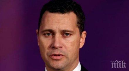 британски депутат партията фараж пребит европарламента колега