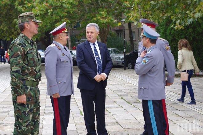 Пламен Манушев: Славната история на Българската армия трябва да влезе в учебниците