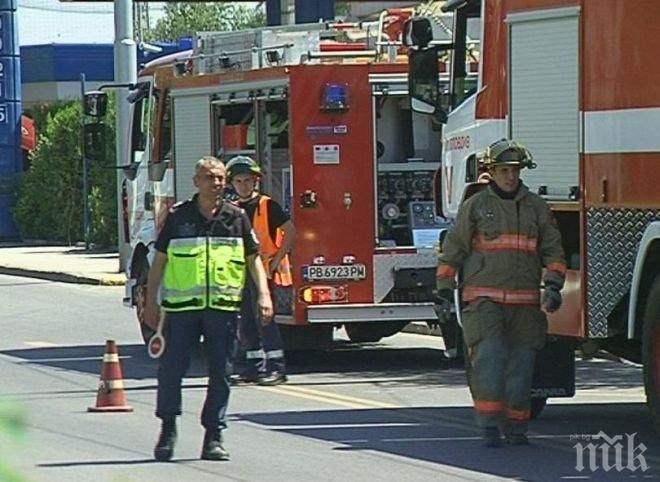 Паника във Враца! Цял квартал отцепен заради теч на газ 