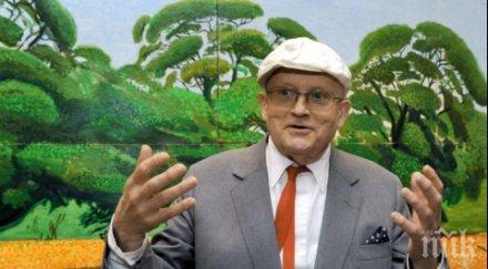 художникът дейвид хокни издаде килограмова книга творбите