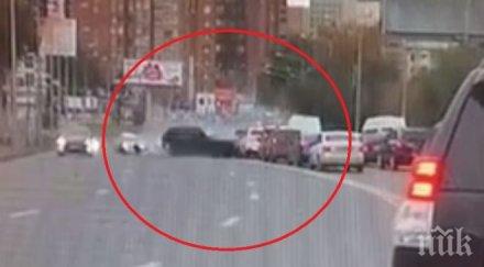 екстремно джигит рейндж ровър отнесе коли видео