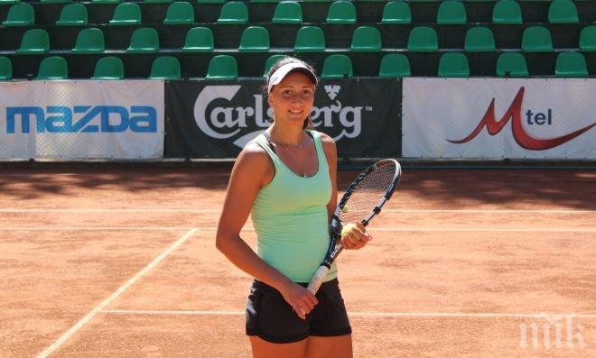 Найденова с победа на двойки в Хонконг