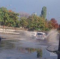 ЕКСКЛУЗИВНО И САМО В ПИК TV! Потопът в столицата: Вижте как улиците на София плувнаха във вода след дъжда! (СНИМКИ)