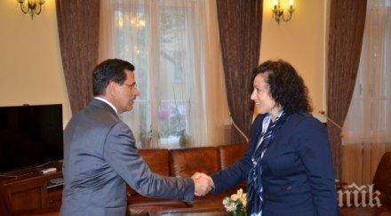 българия обединените арабски емирства работят облекчаване бизнеса