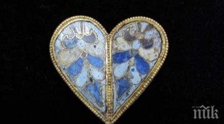 уникална находка археолози откриха златно сърце принадлежало съпругата цар петър снимки