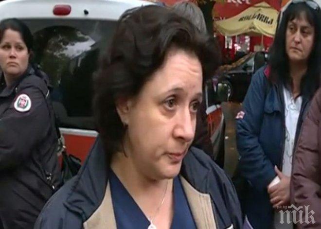 СТАЧКА! Лекари и сестри от Бърза помощ протестират