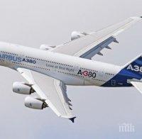 УНИКАЛНО! Най-големият пътнически самолет в света кацна в София (ВИДЕО)