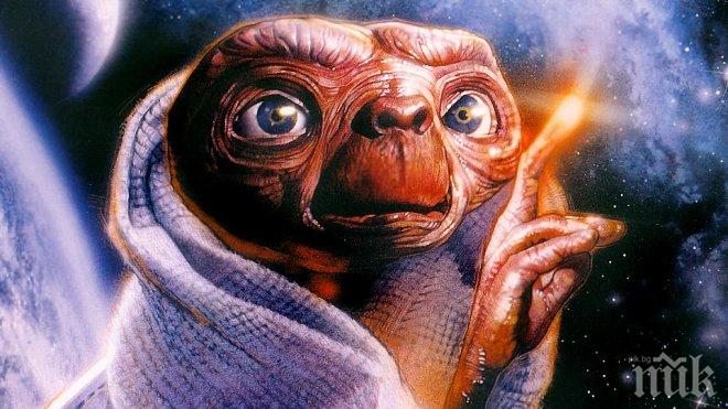 Плащат 394 000 долара за картина от Е.Т. The Extra-Terrestrial