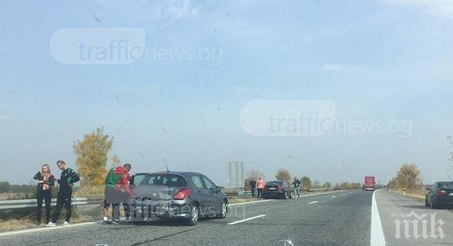 Футболисти катастрофираха на магистралата преди Берое – Ботев (СНИМКИ)