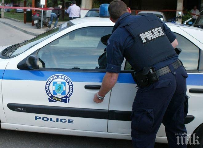 По комшийски: Гръцки полицаи заловиха турски офицери в български автомобил