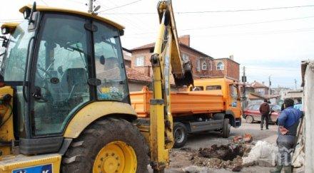 екшън заради ромска булка отритнатият жених гази наред багер