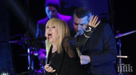 лили иванова взе акъла феновете сантиметрови токчета снимка