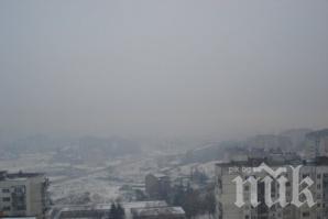 Жители на Кършияка: Стъкларският ни обгази!