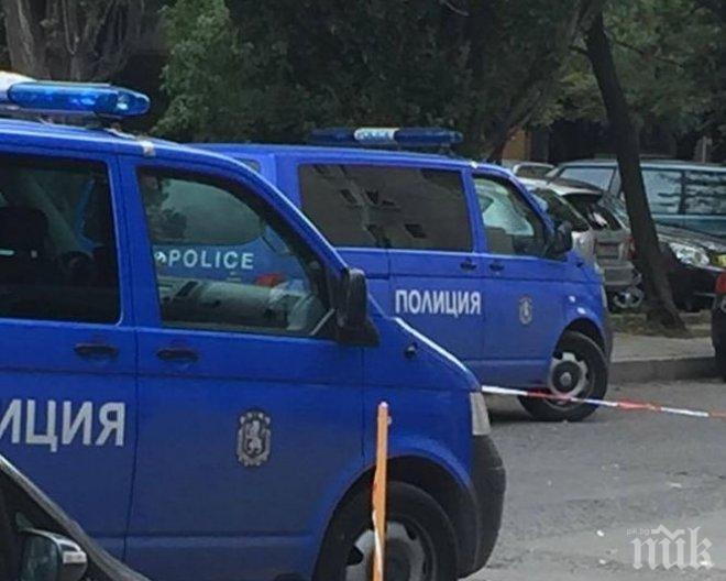 ЕКСКЛУЗИВНО И ПЪРВО В ПИК! Мъж с нож е обрал служител на спедиторска фирма в „Люлин“