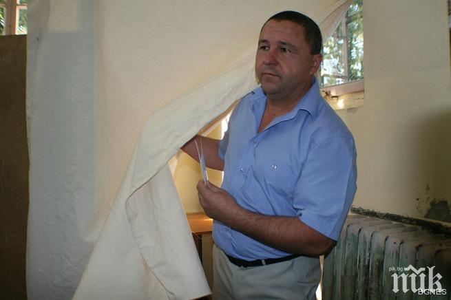 Осъдиха условно шофьор, потрошил кмета на Калофер