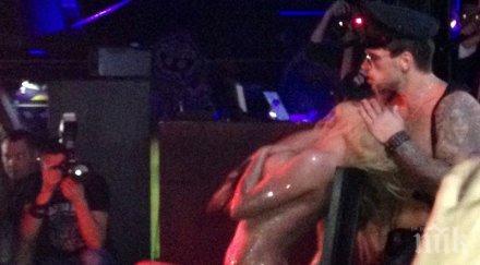 интерес десетки опашка селфи порнозвезда снимки