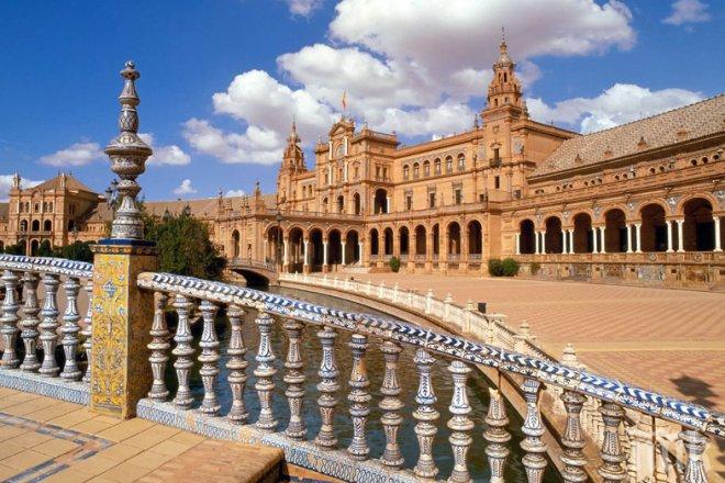 Социалистите в Испания отстъпиха: Консерваторите да формират правителство на малцинството, за да спре безизходицата 