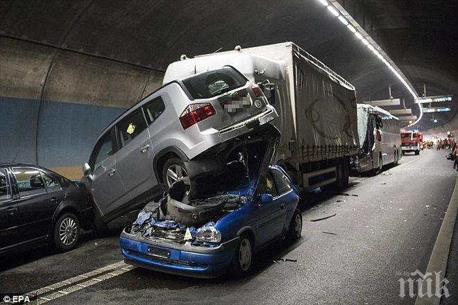 Коли в зверски сблъсък край Дупница, огнеборци вадят ранен мъж