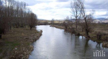 истерия златотърсачи луднаха купуват земя струма