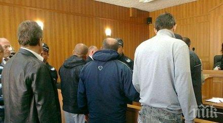 фалшификаторите растера хобота влизат решетките години месеца заради 200 000 евро менте