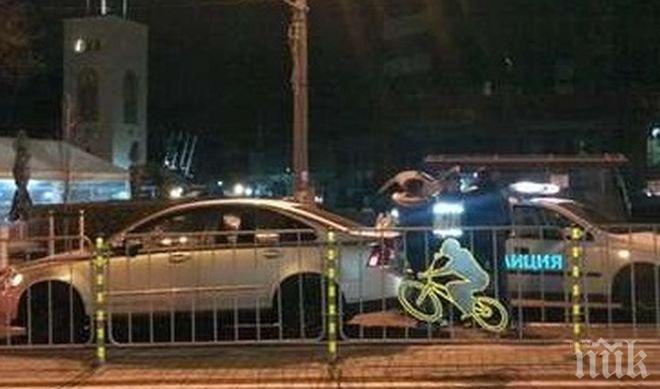 Невиждано! Шофьори си стиснаха ръцете след катастрофа