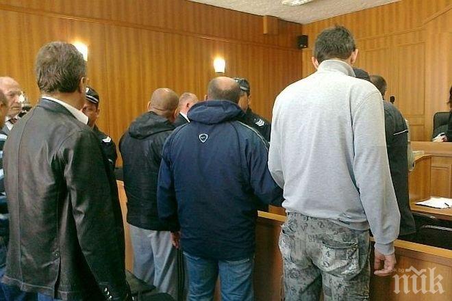 Фалшификаторите Растера и Хобота влизат зад решетките за 6 години и 8 месеца заради 200 000 евро менте
