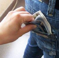 Тикнаха за два месеца в затвора в Малта бременна българска джебчийка 

