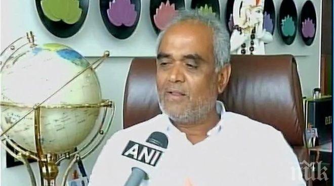 Индийски шеф раздаде на своите подчинени автомобили и апартаменти като празнични бонуси