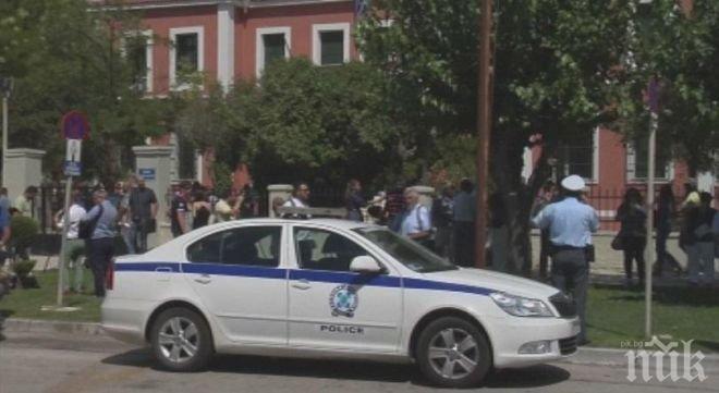 Ужас в Гърция! Англичанин насилвал дъщеря си и мъртвото тяло на 9-годишно момиченце

