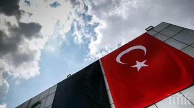 ИЗВЪНРЕДНО! Извергът, пребил жена в автобус, защото е по шорти, пропадна вдън земя