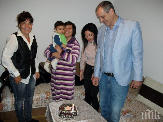 НЕВЕРОЯТНА ИСТОРИЯ! След шестия опит инвитро: Незрящата Мария стана майка на 49!