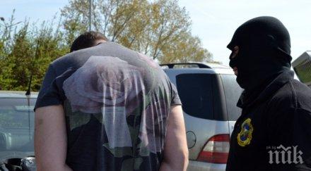 наши немски ченгета закопчаха българипращали жени сутеньори германия