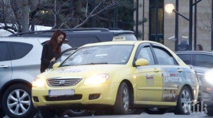 таксиджия почина волана предизвика лека катастрофа