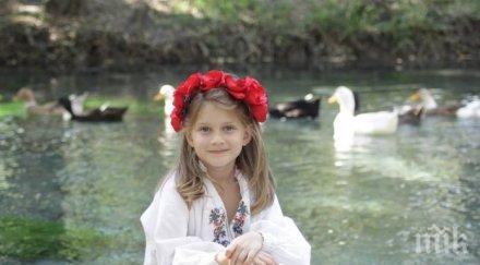 годишна певица дебют деня народните будители видео