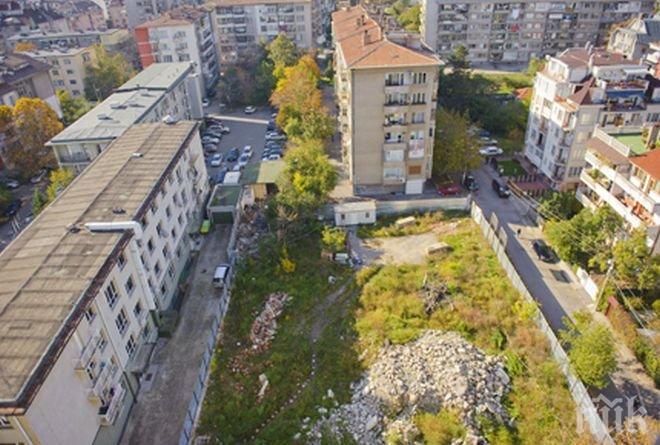 Няма да се строи сграда в градинката на  Гео Милев