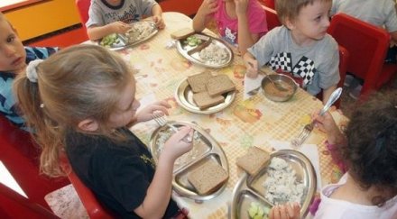 ученици натровиха банско