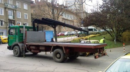 жена бита служител паяка