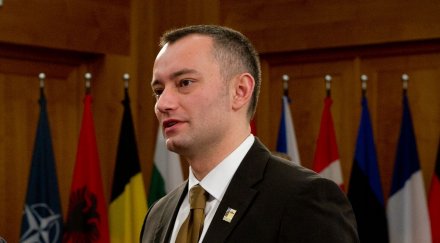 никола попоски кани николай младенов подобряване отношенията