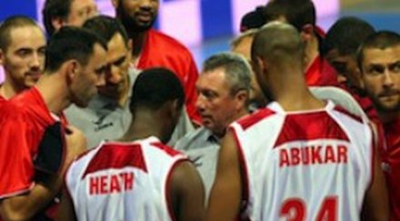 лукойл отнесе левски