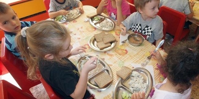 Ученици се натровиха в Банско