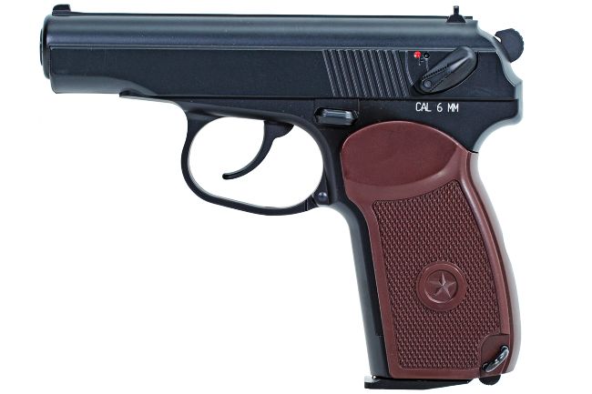 Ревнивец плаши гаджето с Макаров